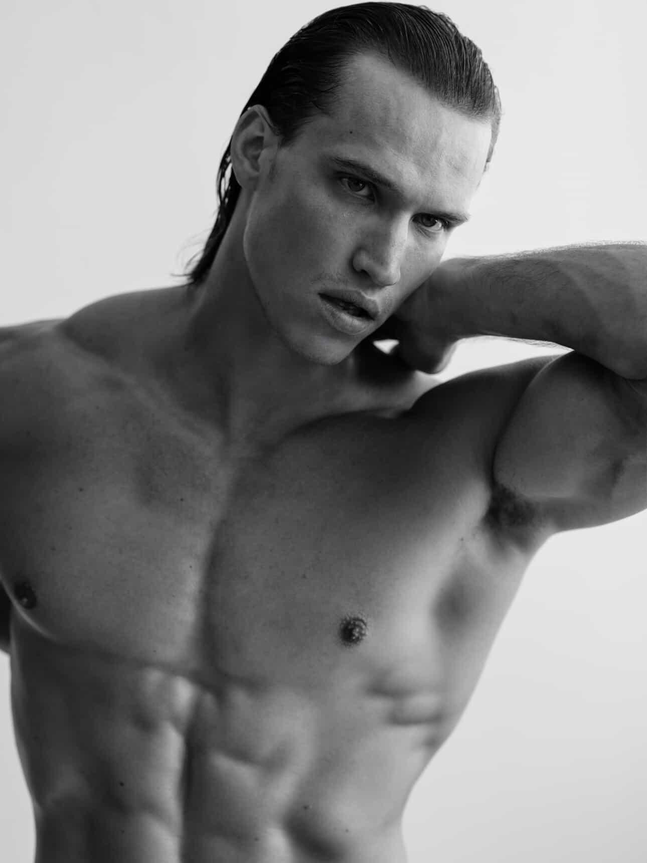 Mate Kovacs photo 1